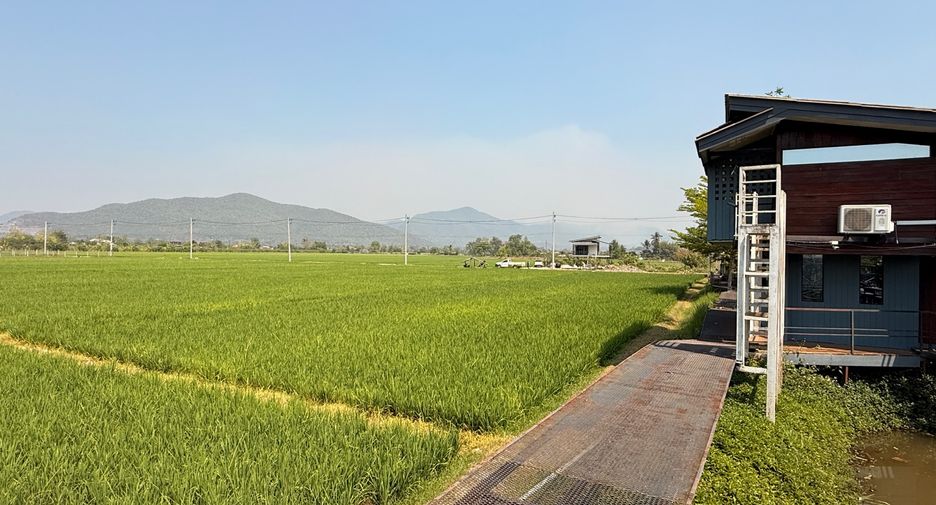 Local comercial en venta de 13 habitaciones en Mae Taeng, Chiang Mai