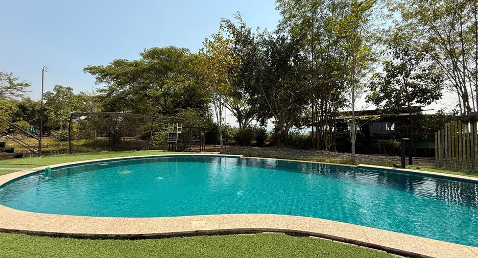 Local comercial en venta de 13 habitaciones en Mae Taeng, Chiang Mai