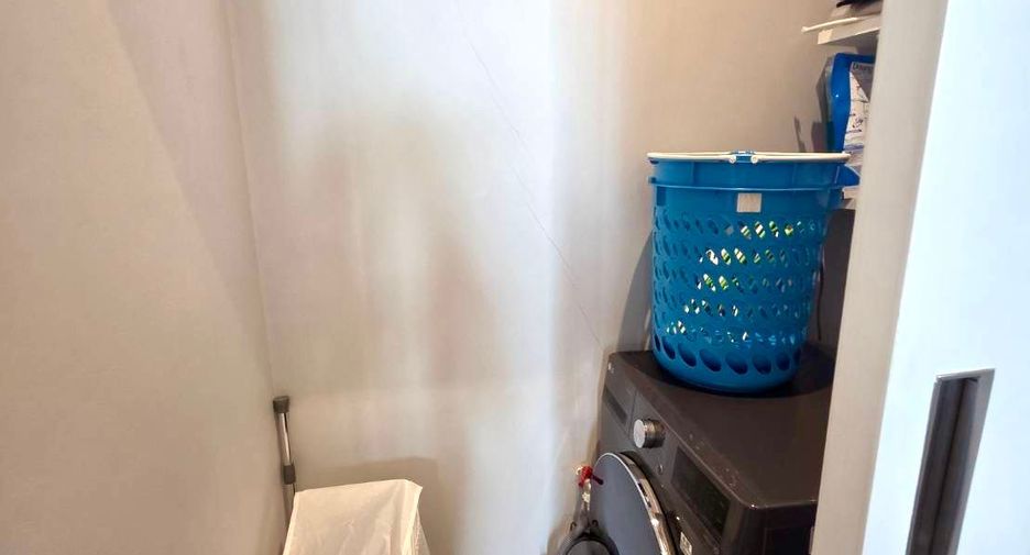For sale 1 bed condo in Pathum Wan, Bangkok