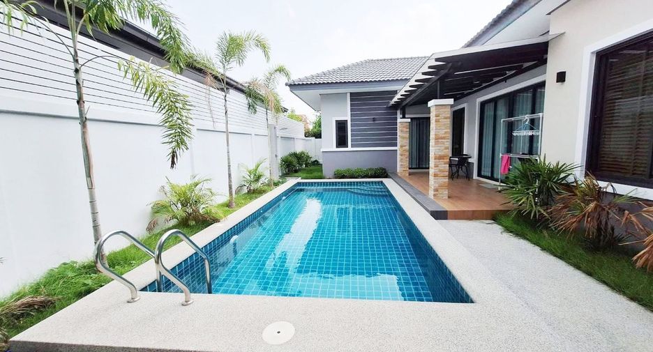 For rent and for sale 3 bedrooms villa in Bang Lamung, Chonburi