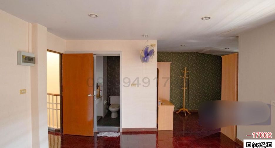 For rent 5 ベッドルーム townhouse in Suan Luang, Bangkok