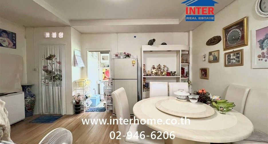 For sale 3 bedrooms townhouse in Min Buri, Bangkok