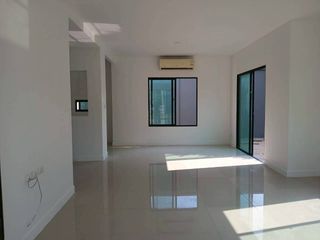 À vendre 3 chambres maison à Thanyaburi, Pathum Thani
