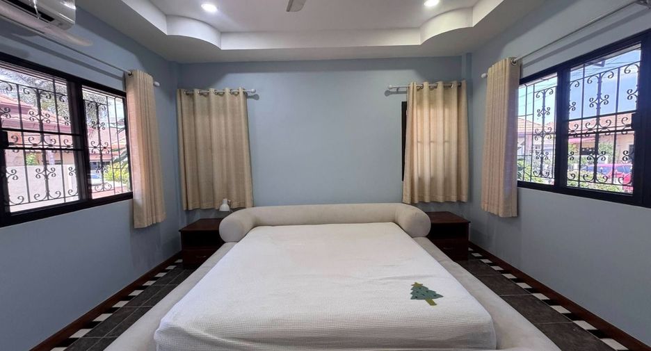 For rent 3 bedrooms villa in Bang Lamung, Chonburi