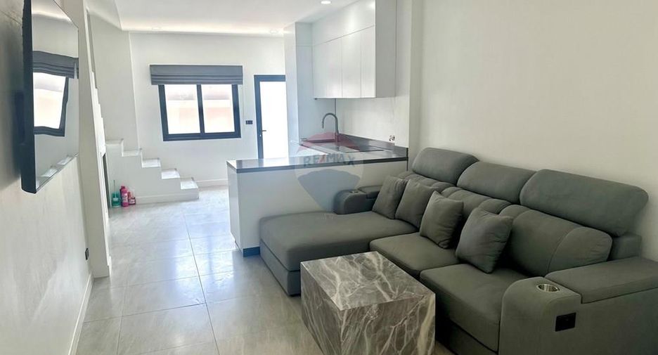 For sale 2 bedrooms townhouse in Ko Samui, Surat Thani