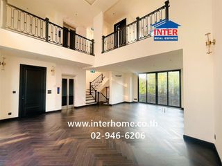 For sale 3 bedrooms townhouse in Yan Nawa, Bangkok