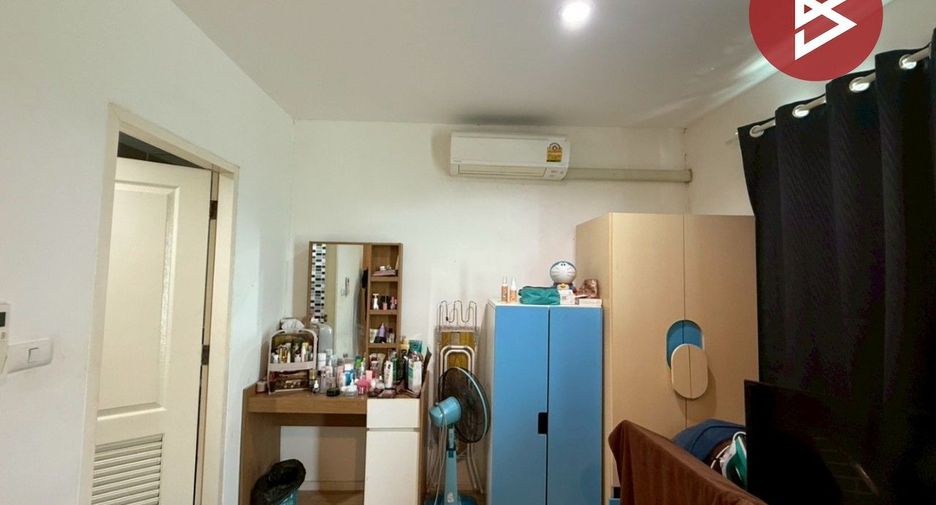 For sale 3 bedrooms townhouse in Prawet, Bangkok