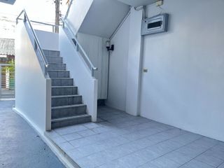 Reihenhaus zur Miete mit 6 Zimmer in Huai Khwang, Bangkok