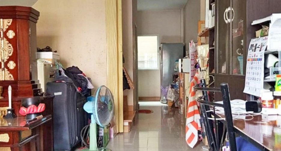 For sale 2 bedrooms townhouse in Bang Khae, Bangkok