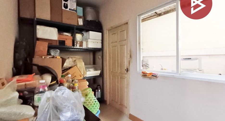 For sale 2 bedrooms townhouse in Bang Khae, Bangkok