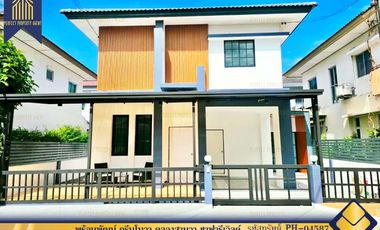 For sale 4 bedrooms house in Khlong Sam Wa, Bangkok