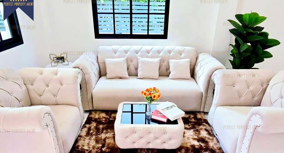 For sale 4 bedrooms house in Khlong Sam Wa, Bangkok