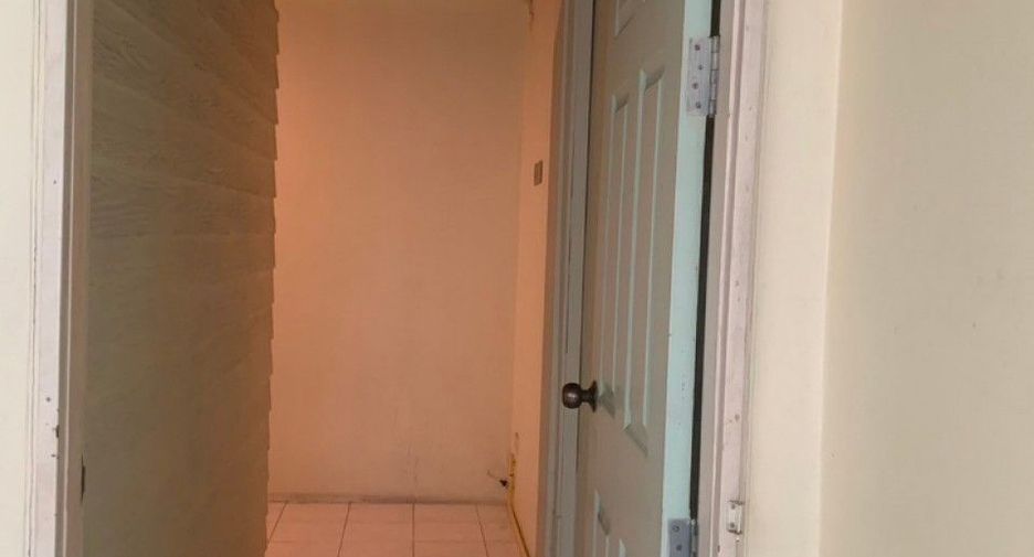 For sale 4 bedrooms retail Space in Bang Phli, Samut Prakan