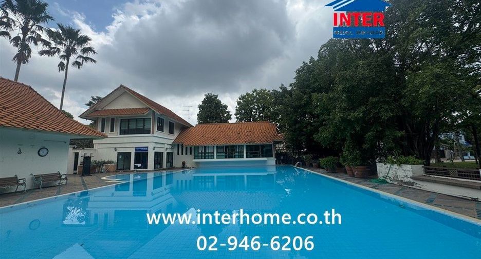 Haus zum Kauf mit 4 Zimmer in Nong Khaem, Bangkok