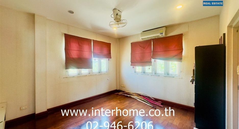 For sale 4 ベッドルーム house in Nong Khaem, Bangkok