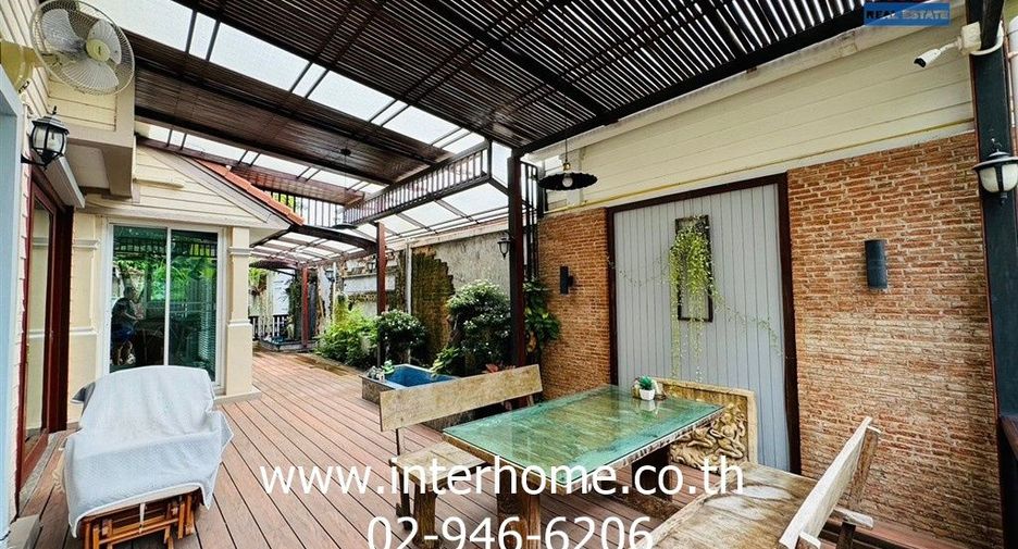 For sale 4 ベッドルーム house in Nong Khaem, Bangkok