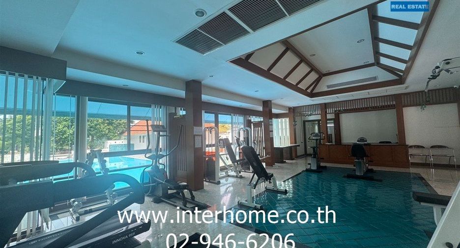 For sale 4 ベッドルーム house in Nong Khaem, Bangkok