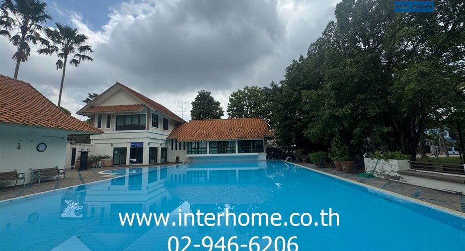 For sale 4 ベッドルーム house in Nong Khaem, Bangkok