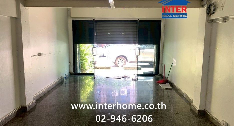 For rent and for sale 6 bedrooms retail Space in Bang Khen, Bangkok