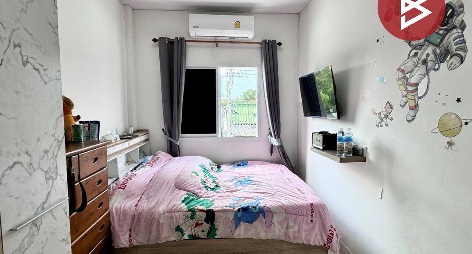 For sale 4 bedrooms townhouse in Mueang Chon Buri, Chonburi