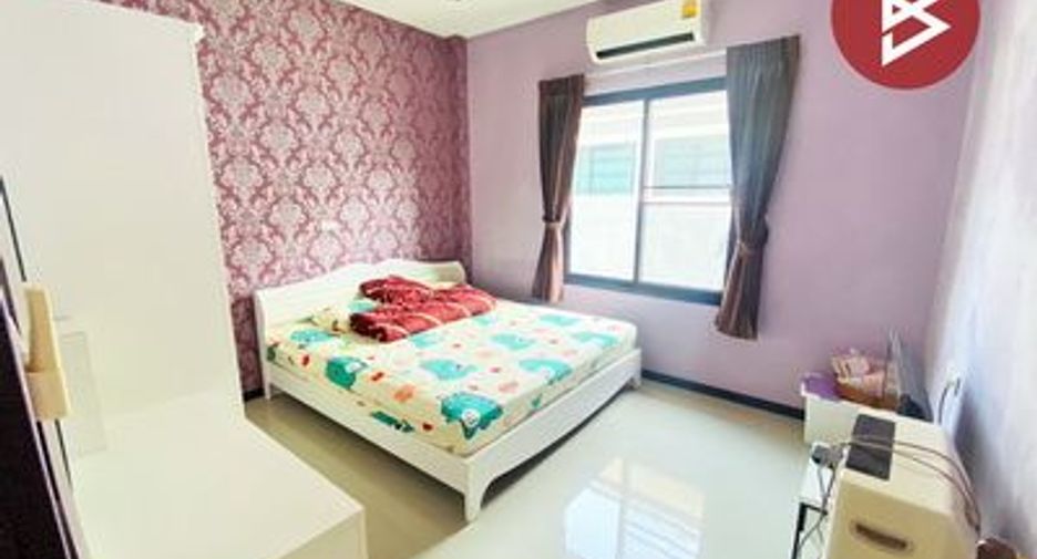 For sale 3 bedrooms house in Cha Am, Phetchaburi