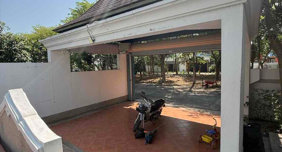 For rent 4 ベッドルーム villa in Bang Lamung, Chonburi