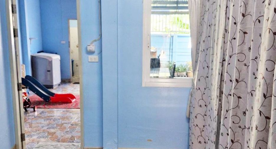 For sale 2 bedrooms townhouse in Mueang Nakhon Pathom, Nakhon Pathom