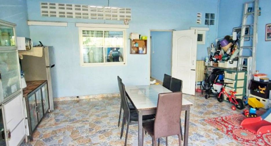 For sale 2 bedrooms townhouse in Mueang Nakhon Pathom, Nakhon Pathom