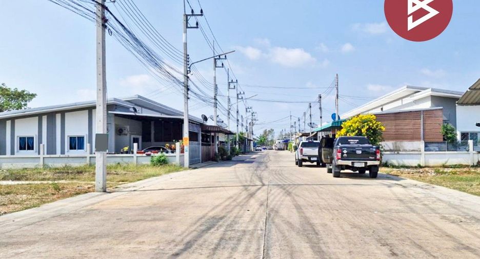 For sale 2 bedrooms townhouse in Mueang Nakhon Pathom, Nakhon Pathom