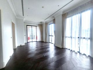 Condo en alquiler de 2 habitaciones en Pathum Wan, Bangkok