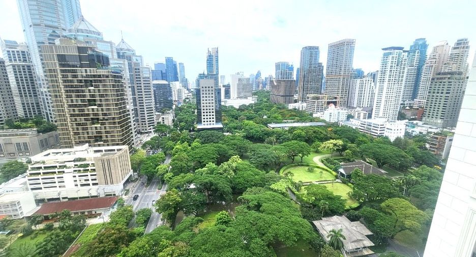 For rent 2 ベッドルーム condo in Pathum Wan, Bangkok