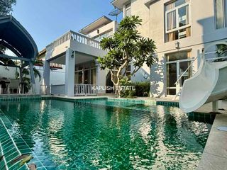 Villa en alquiler de 4 habitaciones en Jomtien, Pattaya