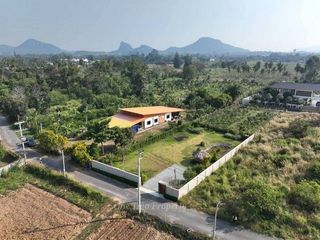出售 土地 在 Na Chom Thian, 芭提雅