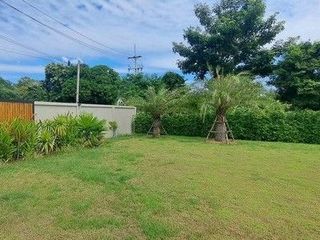 出售 土地 在 Na Chom Thian, 芭提雅