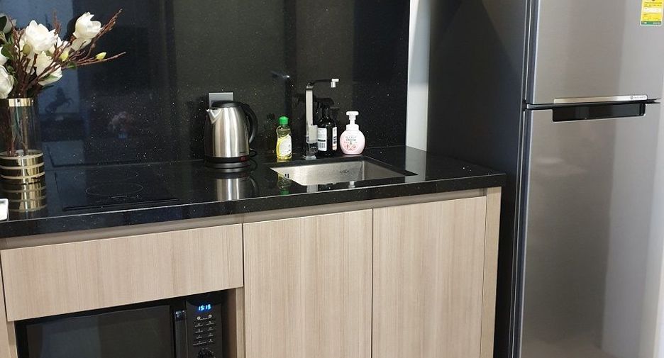 For sale 1 bed condo in Pathum Wan, Bangkok