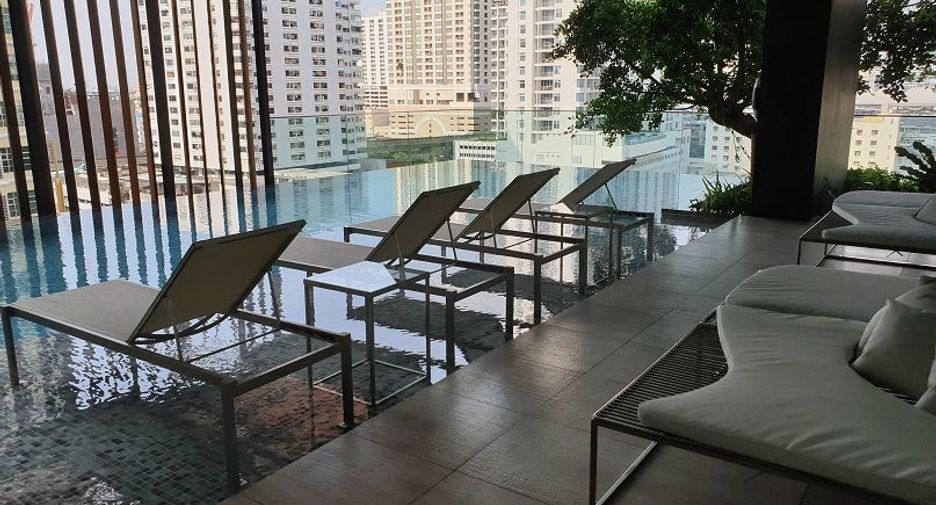 For sale 1 bed condo in Pathum Wan, Bangkok