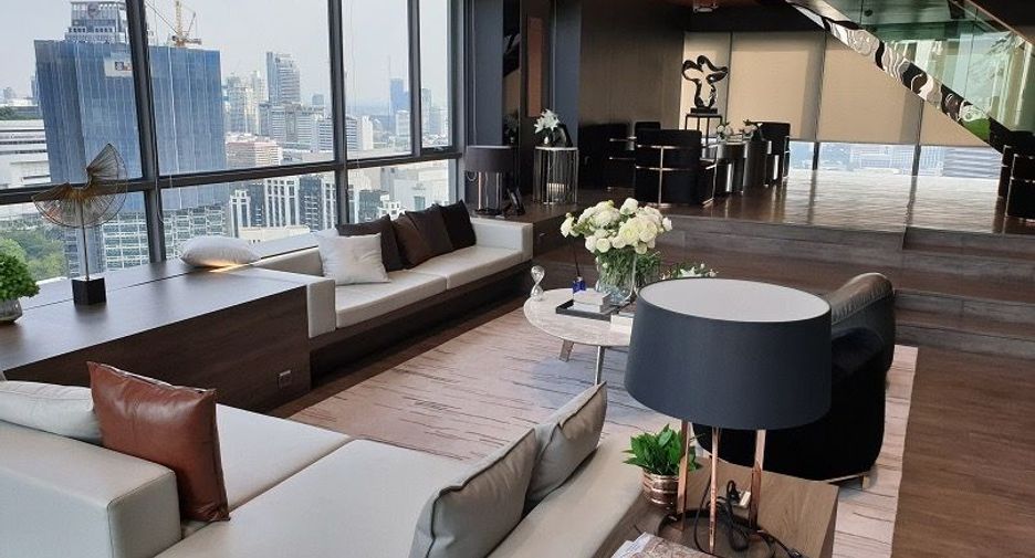 For sale 1 bed condo in Pathum Wan, Bangkok