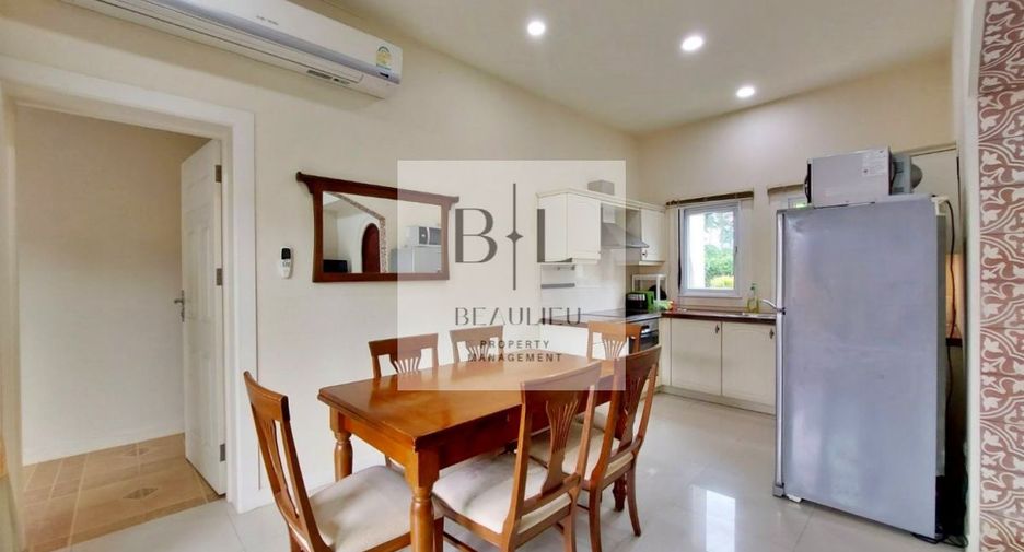 Casa en alquiler de 3 habitaciones en Bang Lamung, Chonburi