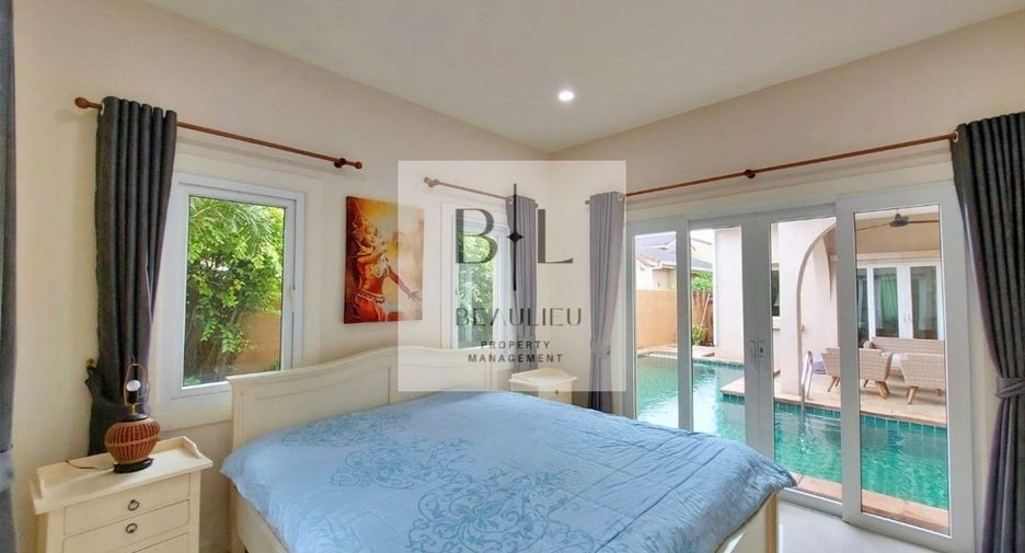 Casa en alquiler de 3 habitaciones en Bang Lamung, Chonburi