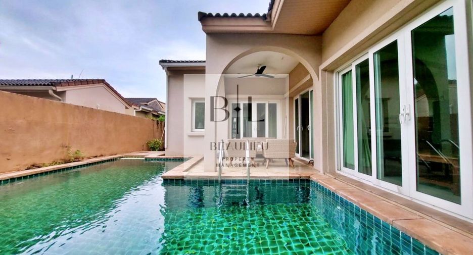 Casa en alquiler de 3 habitaciones en Bang Lamung, Chonburi