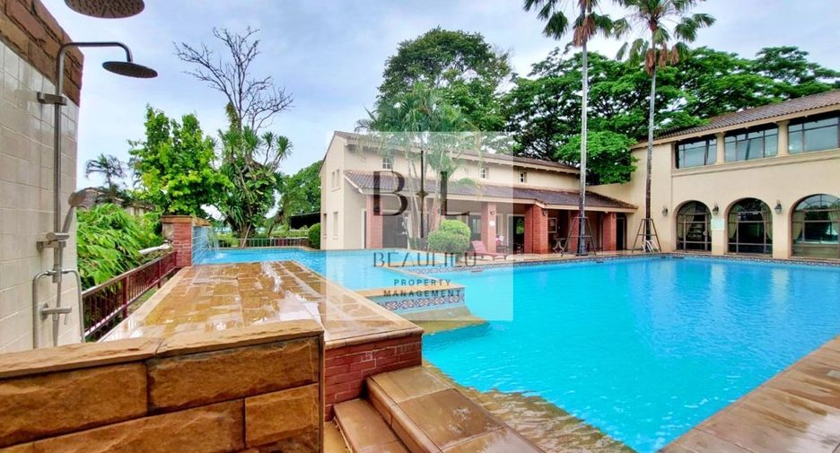 Casa en alquiler de 3 habitaciones en Bang Lamung, Chonburi