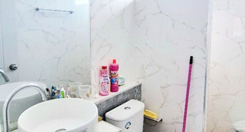 Casa en venta de 3 habitaciones en Mueang Roi Et, Roi Et
