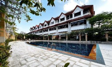 Reihenhaus zur Miete mit 4 Zimmer in Watthana, Bangkok
