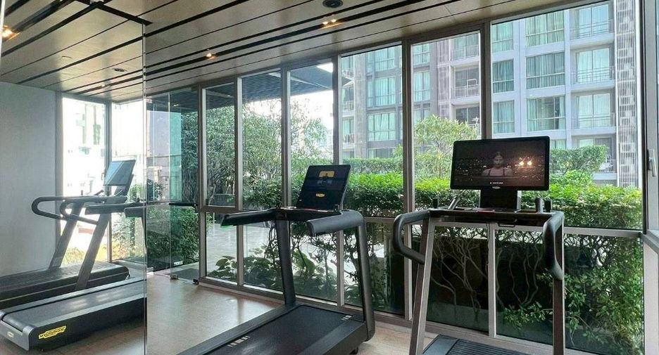 For sale 3 bedrooms condo in Watthana, Bangkok