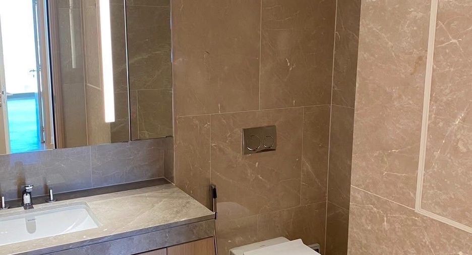 For sale 4 bedrooms condo in Khlong San, Bangkok