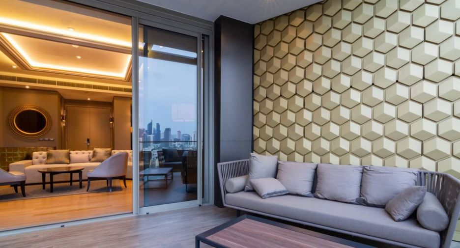 For rent and for sale 3 bedrooms condo in Khlong San, Bangkok