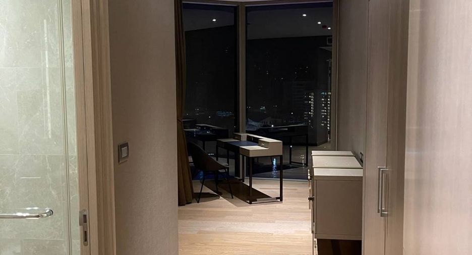 For rent and for sale 3 bedrooms condo in Khlong San, Bangkok