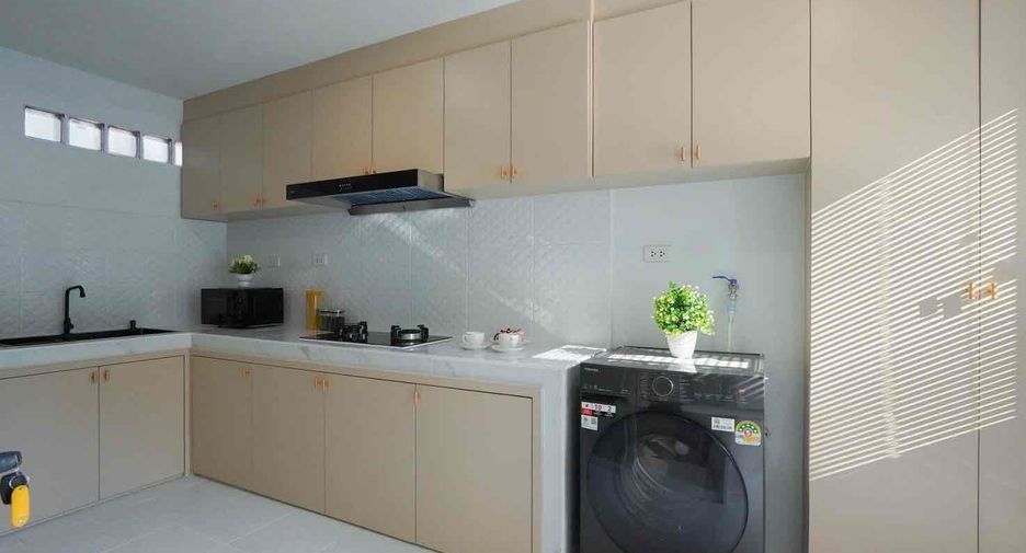 Villa zum Kauf mit 3 Zimmer in Bang Lamung, Chonburi