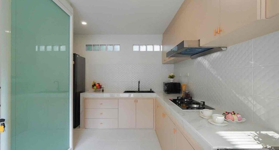 Villa zum Kauf mit 3 Zimmer in Bang Lamung, Chonburi