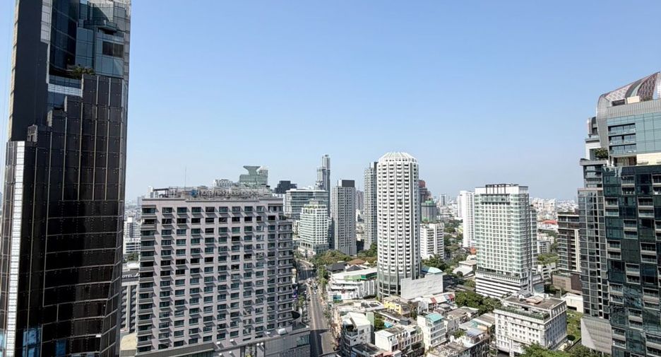 Wohnung zum Kauf mit 4 Zimmer in Khlong Toei, Bangkok